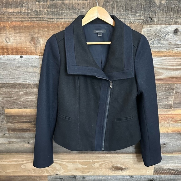 Ann Taylor Black Navy Diagonal Zip Lined Wool Blend Jacket Coat Women’s Size 4 - Picture 3 of 8